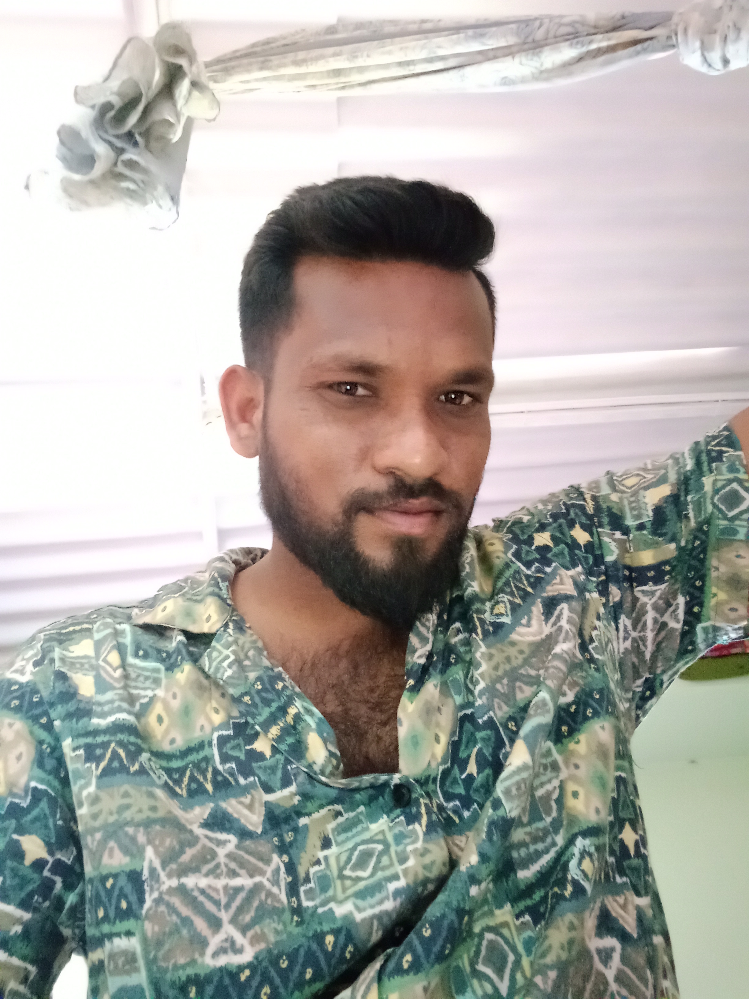 Velu